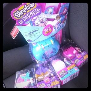Shopkins Lil' Secrets Party Pop-Up Bundle!